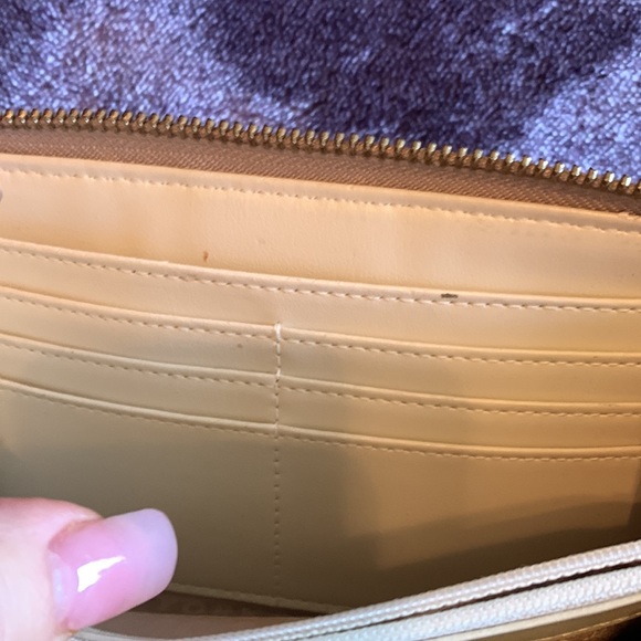 Beautiful Kate Spade ♠️ Wallet🔥 - Picture 7 of 10